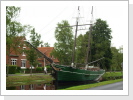 Unter den "schwimmenden Schifffahrtsmuseum" liegt die "Catharina von Papenburg" in der Wiek. Es ist ein Schoner. Unter den "schwimmenden Schifffahrtsmuseum" liegt die "Catharina von Papenburg" in der Wiek. Es ist ein Schoner.